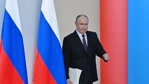 Putin pred Federalnom skupštinom - Sputnik Srbija