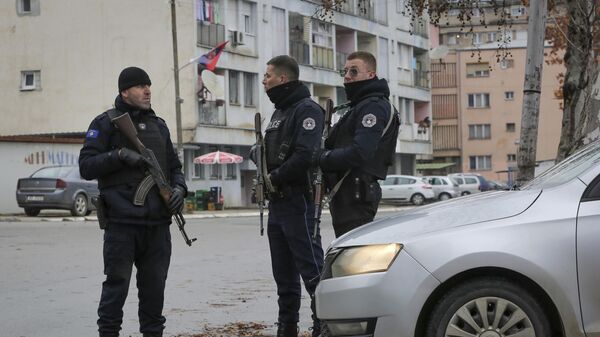 Kosovska policija u Severnoj Mitrovici - Sputnik Srbija