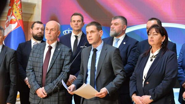 ПОКС изашао из коалиције НАДА и формирао своју посланичку групу