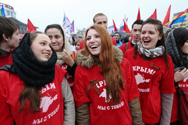 Učesnici mitinga u Kalinjingradu o podršci rezultatima referenduma na Krimu. - Sputnik Srbija