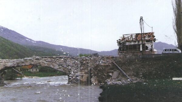 Мост на Лиму који је био мета НАТО авијације и погођена продавница у којој су деца страдала - Sputnik Србија