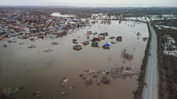 Катастрофалне поплаве у Орску, пукла брана - Sputnik Србија