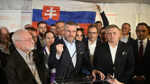 Novoizabrani predsednik Slovačke Peter Pelegrini obraća se biračima nakon pobede na izborima - Sputnik Srbija