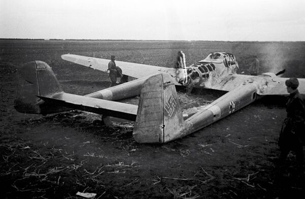 Оборени немачки извиђачки авион „фоке вулф фв-189“ у близини Одесе. - Sputnik Србија