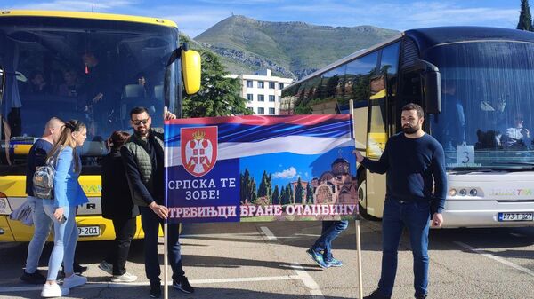 Аутобуси из Требиња, Власенице Зворника и Братунца иду ка Бањалуци - Sputnik Србија