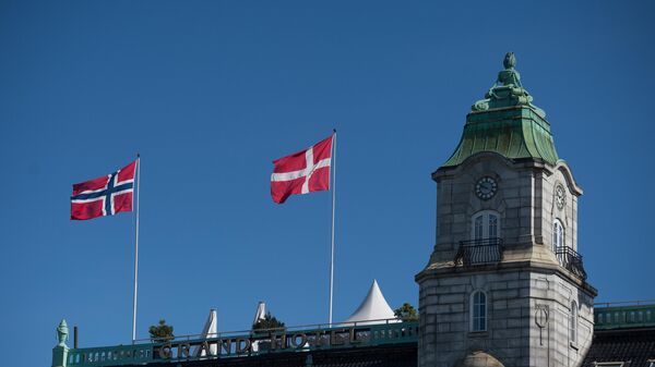 Norveška zastava na zgradi u Oslu - Sputnik Srbija