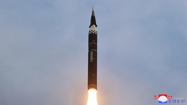 Севернокорејска балистичка ракета - Sputnik Србија