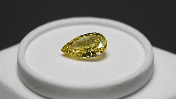 Показ лотов аукциона из коллекции ALROSA Diamond Exclusive - Sputnik Србија
