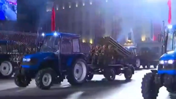 Северна Кореја артиљерија на тракторима - Sputnik Србија