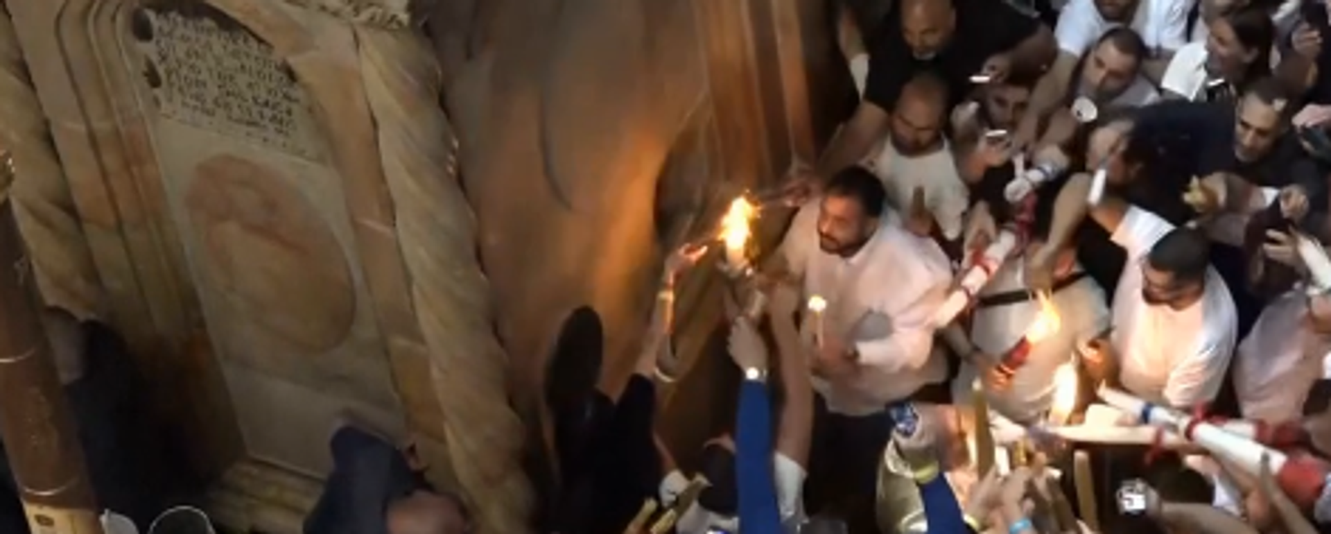 Благодатни огањ  - Sputnik Србија, 1920, 11.04.2026