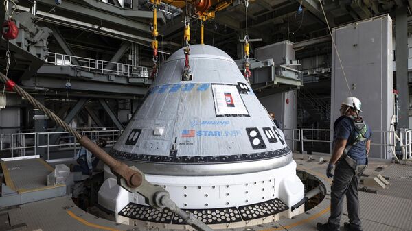Боинг лансира капсулу са два астронаута НАСА  - Sputnik Србија