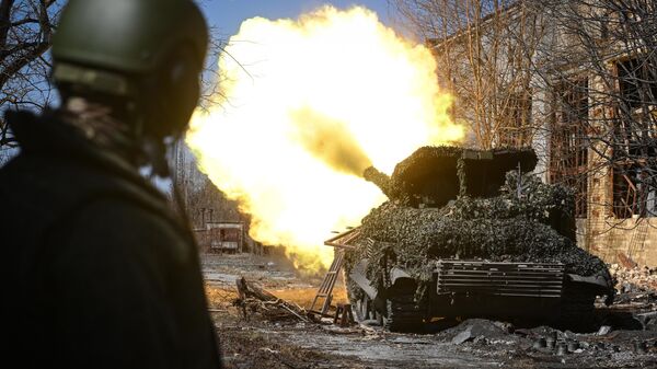 Ruski tenk T-72 u zoni specijalne vojne operacije - Sputnik Srbija