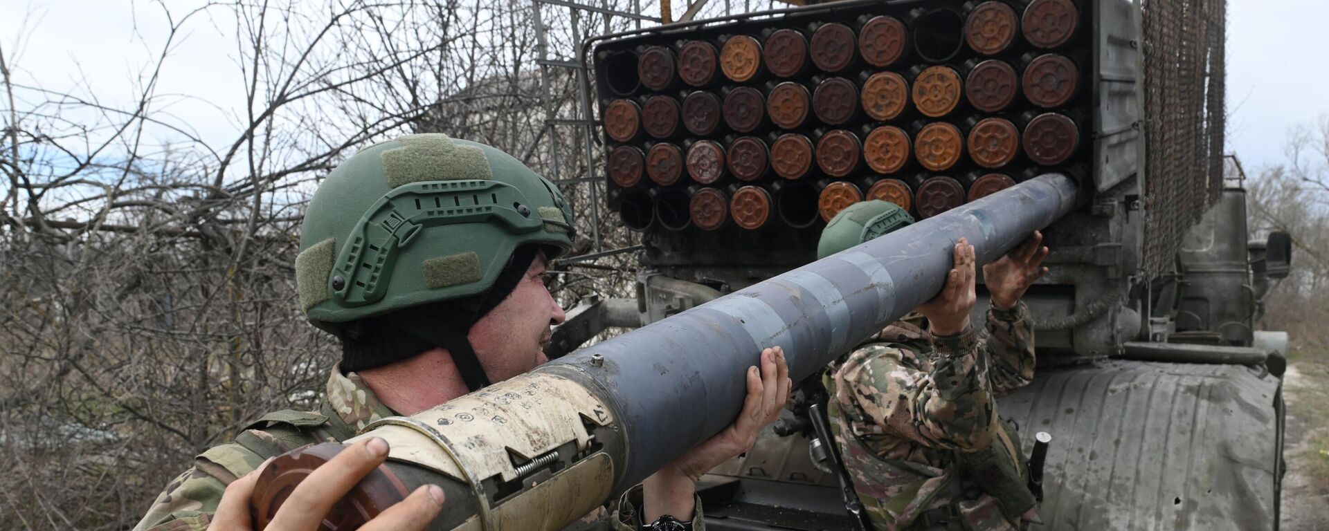 Припрема ракетног система град за паљбу у зони специјалне војне операције - Sputnik Србија, 1920, 27.02.2026