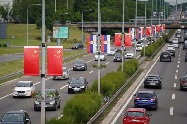 У питању је прва посета председника Сија Европи у последњих пет година, од избијања пандемије ковид-19 и током ове европске турнеје посетиће само три европске престонице - Париз, Београд и Будимпешту. - Sputnik Србија