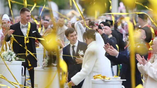 Открытие первого Всероссийского свадебного фестиваля на Международной выставке-форуме Россия - Sputnik Србија