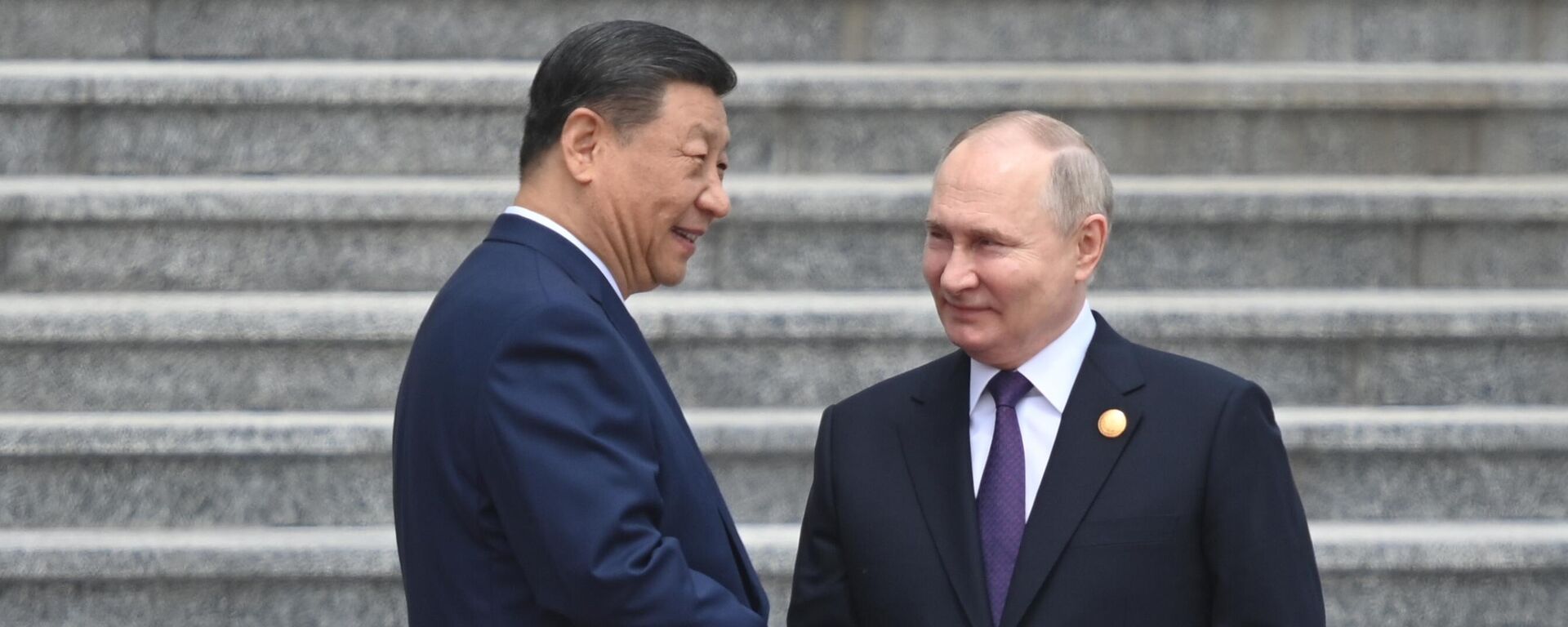 Президент РФ Владимир Путин прибыл в Китай с официальным визитом  - Sputnik Србија, 1920, 18.05.2024