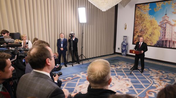 Putin s novinarima na kraju posete Kini - Sputnik Srbija