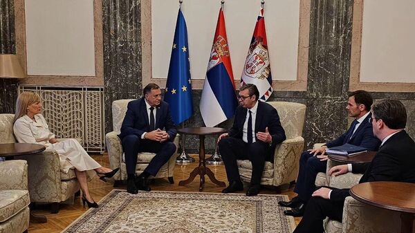 Predsednik Srbije Aleksandar Vučić i predsednik Republike Srpske Milorad Dodik - Sputnik Srbija