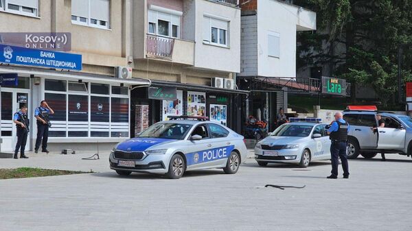 Припадници тзв. косовске полиције упали у експозитуре Поштанске штедионице на северу Косова и Метохије. - Sputnik Србија