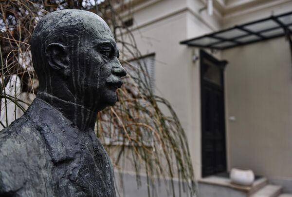 Srpski geograf Jovan Cvijić (1865-192), osnivač antropogeografije i geomorfologije u Srbiji i Srpskog geografskog društva, rektor Univerziteta u Beogradu, predsednik Srpske kraljevske akademije, počasni doktor pariske Sorbone i Karlovog univerziteta u Pragu, rođen je 12. oktobra 1865. godine. - Sputnik Srbija