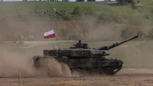 Poljski tenk leopard na vojnim vežbama - Sputnik Srbija