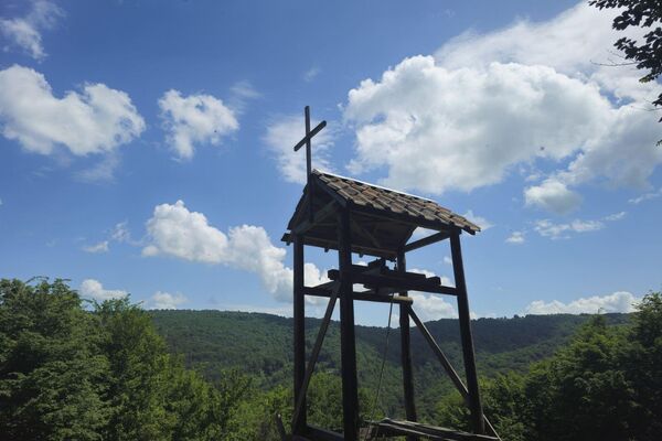 Arheološka iskopavanja na lokalitetu Crkvina započeta su 2013. godine na inicijativu lokalnog sveštenika Željka Božića - Sputnik Srbija