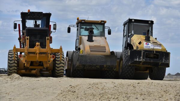 Počela sanacija kolovoza u Bulevaru Nikole Tesle nakon vojne parade, izmenjen saobraćaj
