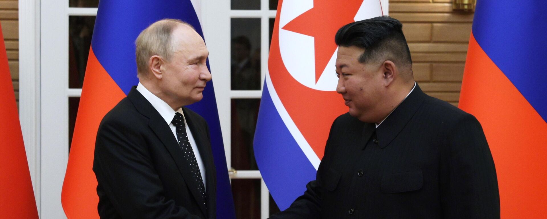 Putin i Kim Džong Un u Pjongjangu - Sputnik Srbija, 1920, 19.06.2024