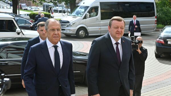 Министри спољних послова Русије и Белорусије, Сергеј Лавров и Сергеј Алејник - Sputnik Србија
