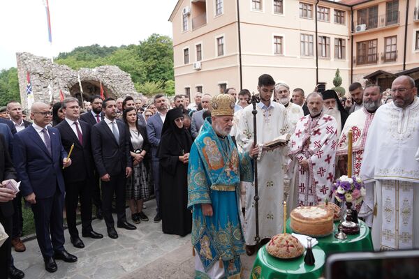 U manastiru Ravanica služen je parastos Svetom knezu Lazaru i kosovskim junacima - Sputnik Srbija