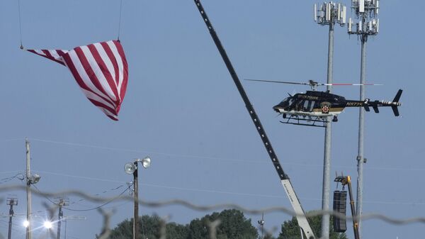 Helikopter nadleže mesto na kojem je ranjen Donald Tramp - Sputnik Srbija