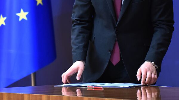 Тренутак за велику одлуку: Запад је управо уручио Србији нешто што нико никада није добио