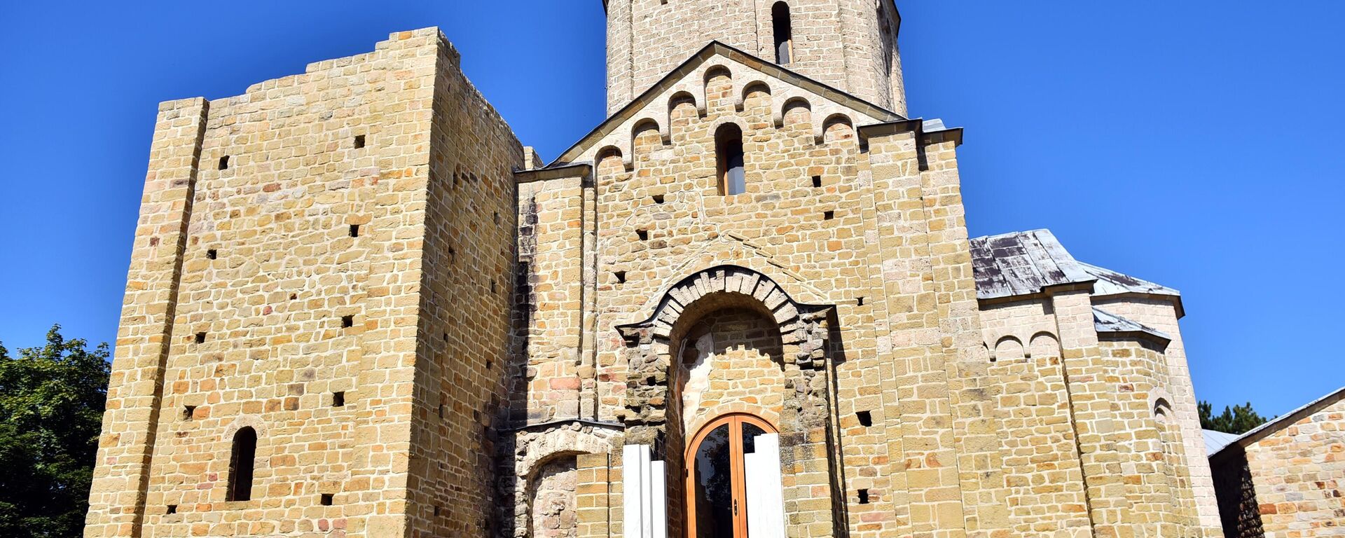 Manastir Đurđevi Stupovi - Sputnik Srbija, 1920, 01.10.2025