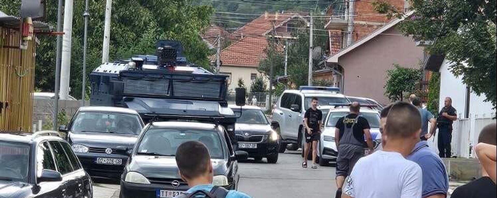 Kosovska policija upala u zgrade Privremenih organa u četiri opštine na severu - Sputnik Srbija, 1920, 12.09.2024