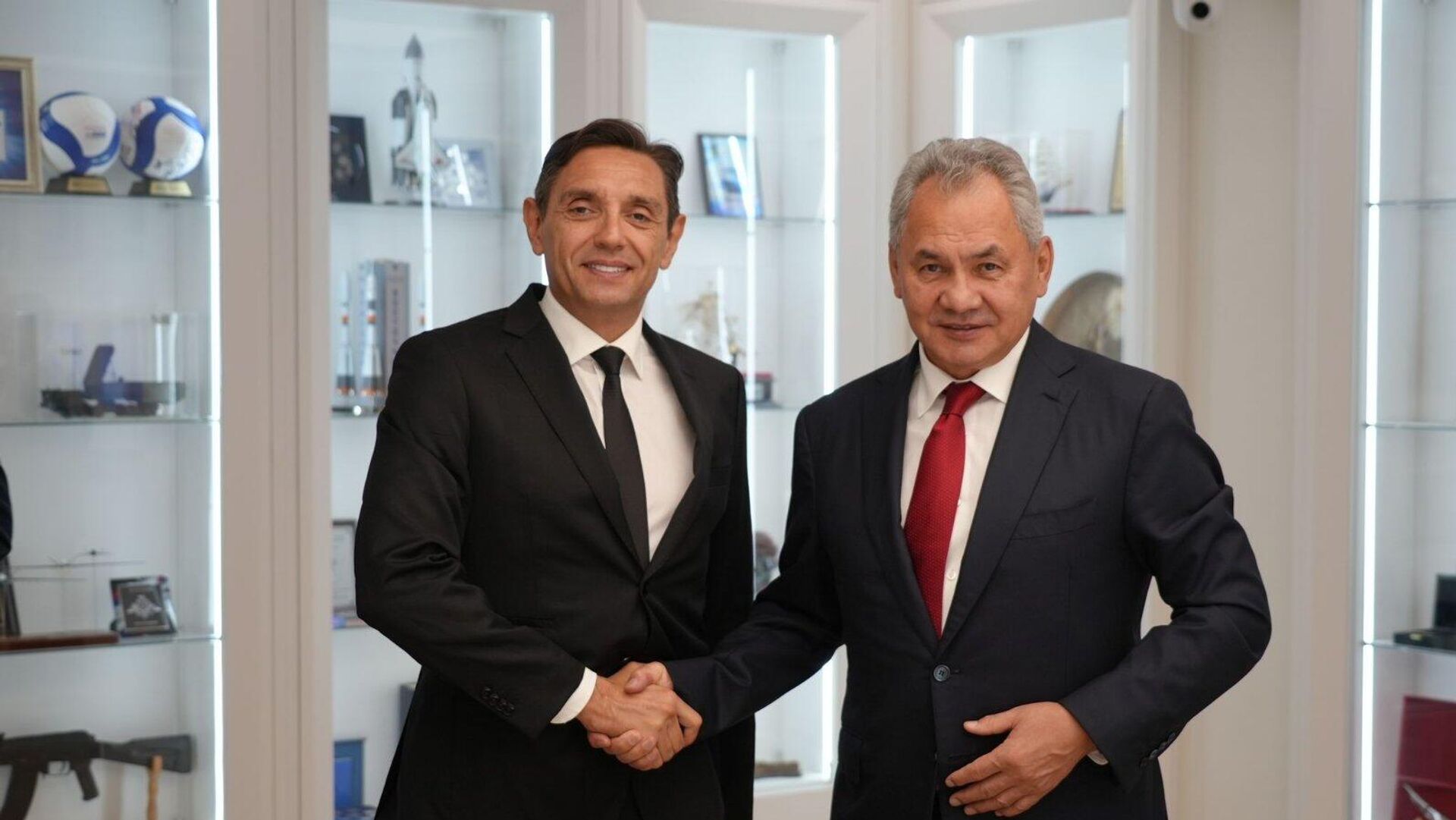 Vulin i Šojgu na sastanku u Moskvi - Sputnik Srbija, 1920, 09.09.2024