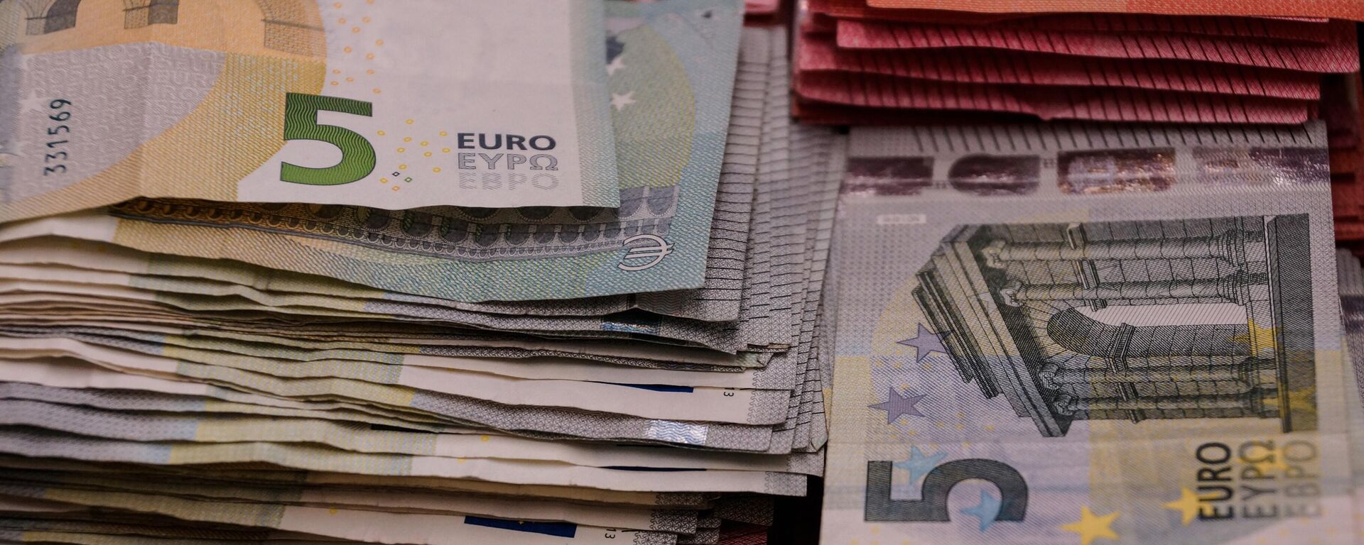 евро - Sputnik Србија, 1920, 20.04.2025