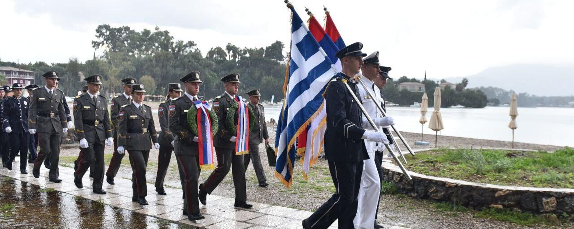 Svečano polaganje venaca na spomenu ploču srpskim vojnicima u Guviji - Sputnik Srbija, 1920, 24.09.2024