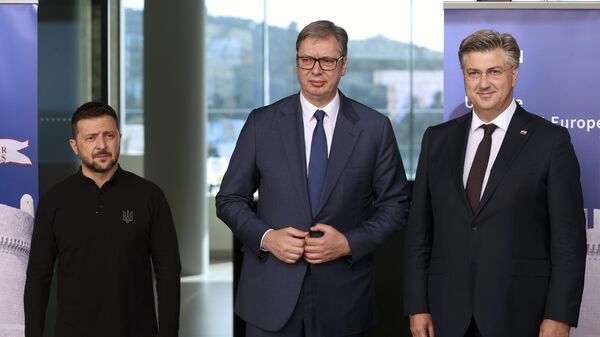 Aleksandar Vučić, Andrej Plenković i Vladimir Zelenski u Dubrovniku. - Sputnik Srbija