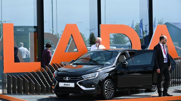 Lada aura - Sputnik Srbija