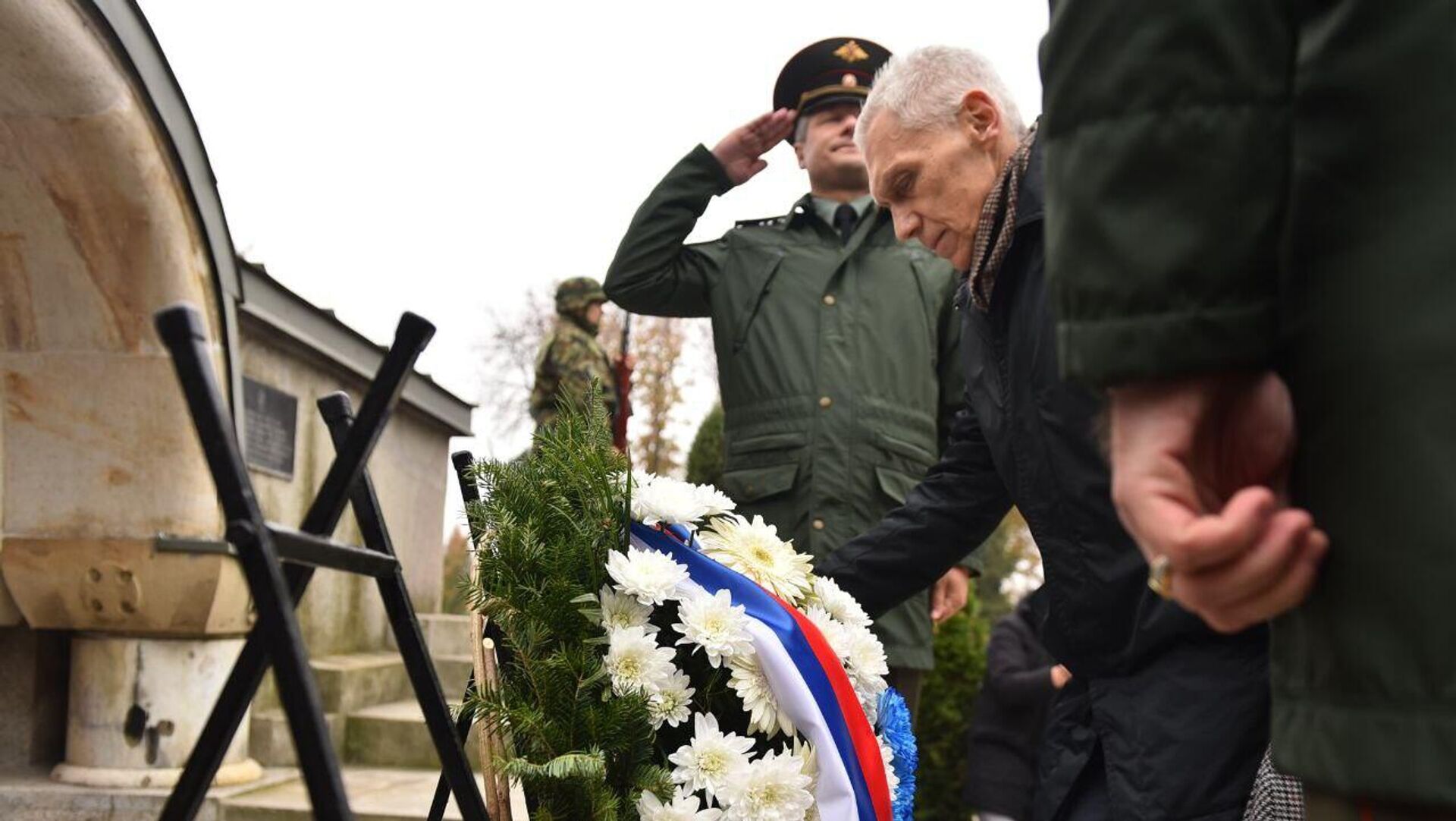 Polaganje venaca na Ruskom nekropolju i spomen-kosturnici ruskih vojnika stradalih u Prvom svetskom ratu na Novom groblju u Beogradu  - Sputnik Srbija, 1920, 11.11.2024