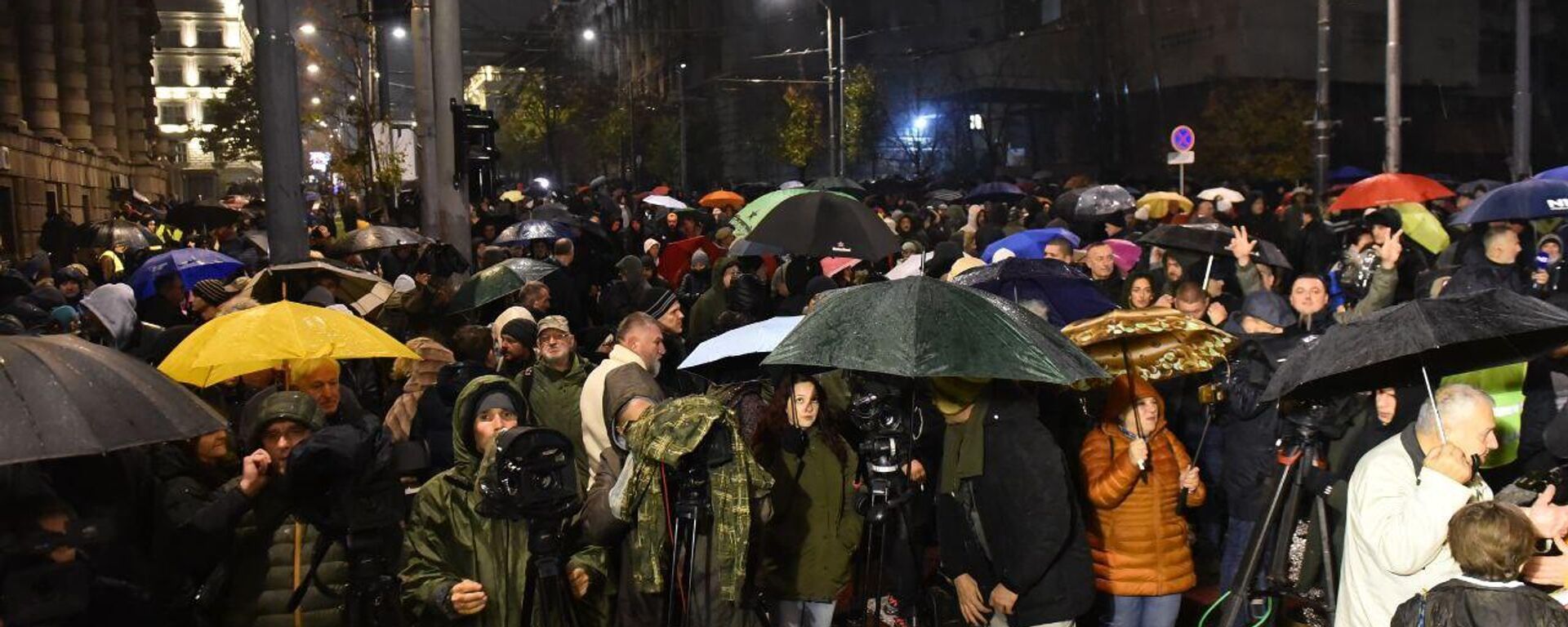 Протест опозиције испред Владе Србије - Sputnik Србија, 1920, 11.11.2024