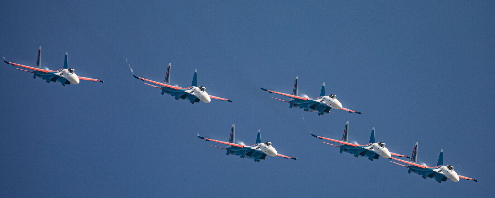 Истребители Су-30СМ пилотажной группы Русские витязи на Международном аэрокосмическом салоне Airshow China 2024  - Sputnik Србија, 1920, 09.07.2026