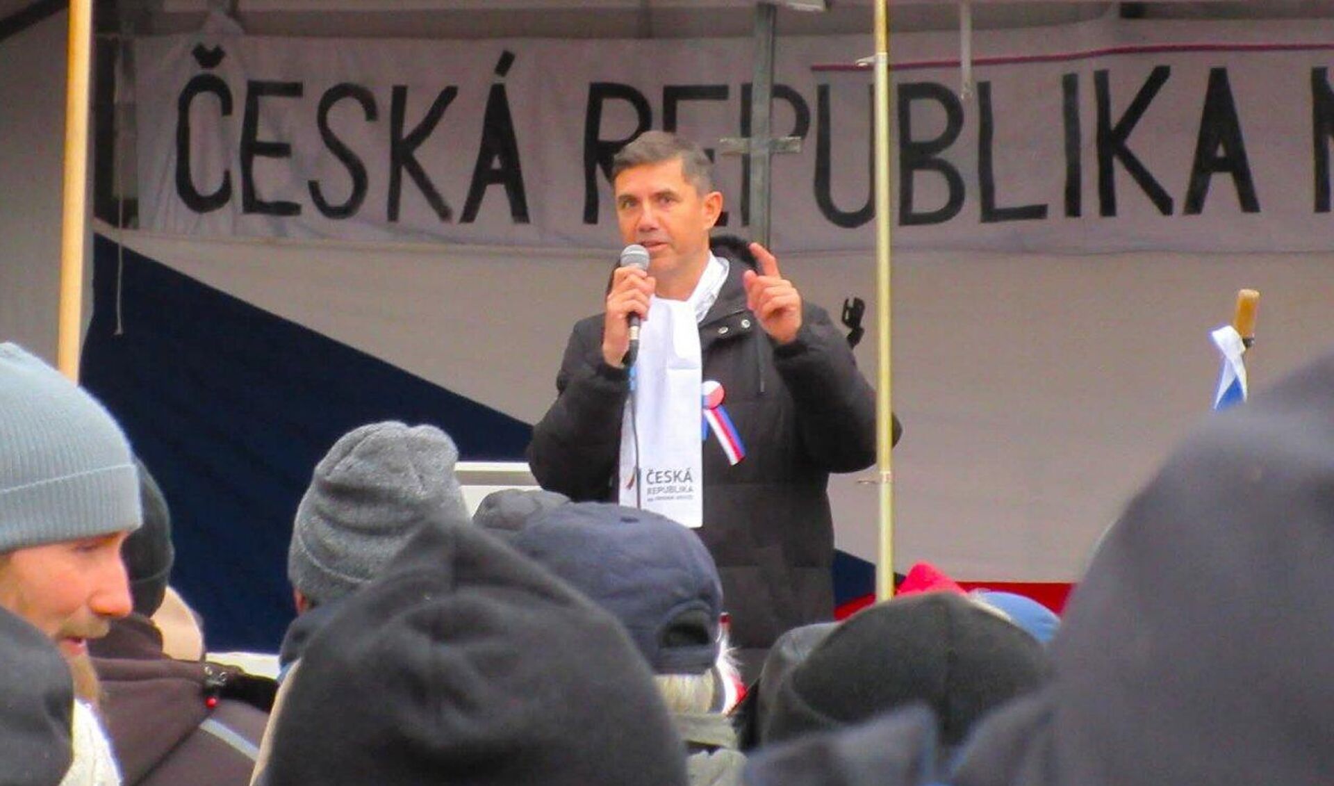 Ладислав Врабел на протесту са захтевом да се са Народног музеја скине застава Украјине - Sputnik Србија, 1920, 09.07.2025
