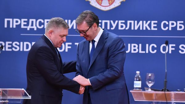 Александар Вучић и Роберт Фицо - Sputnik Србија