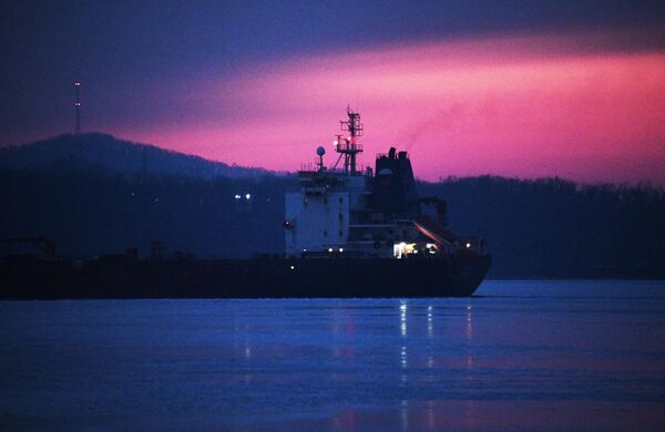 Излазак сунца у заливу Усури у Владивостоку. Излазак сунца у заливу Усури у Владивостоку. - Sputnik Србија
