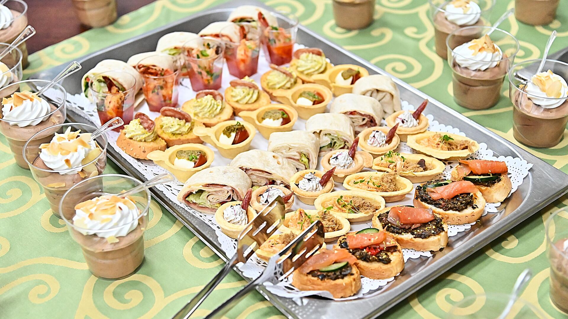 Кетеринг Кетеринг - Sputnik Србија, 1920, 15.09.2025