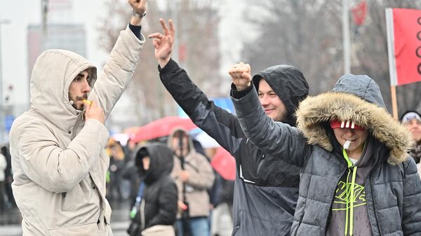 Protesti pod parolom generalnog štrajka  - Sputnik Srbija