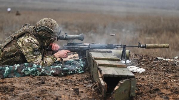 Vojnik grupe Zapad u zoni specijalne vojne operacije  - Sputnik Srbija