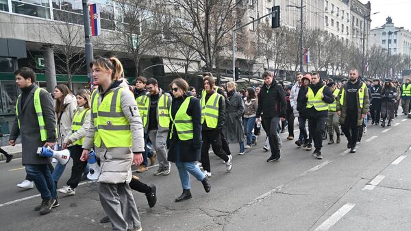 Studenti u blokadi na ulicama Beograda - Sputnik Srbija