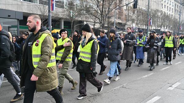 Studenti u blokadi na ulicama Beograda - Sputnik Srbija